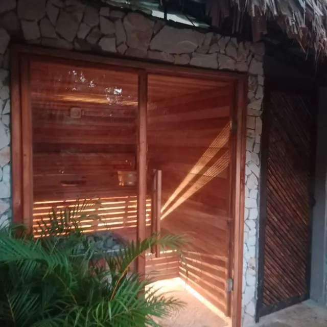 Vista del proyecto Sauna Finlandesa Interior en Cedro