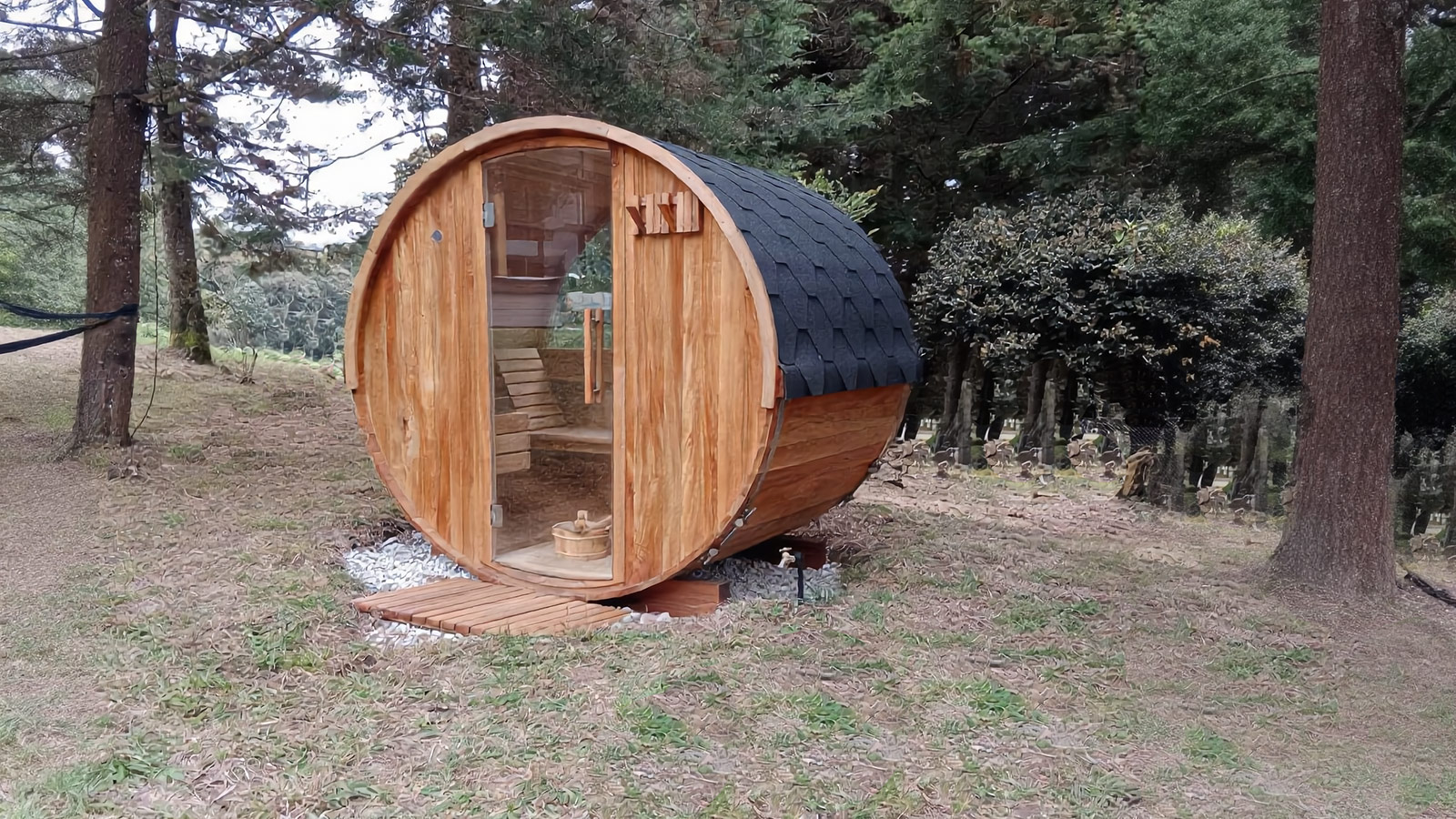 Modelo para 4 personas de sauna barril en Colombia
