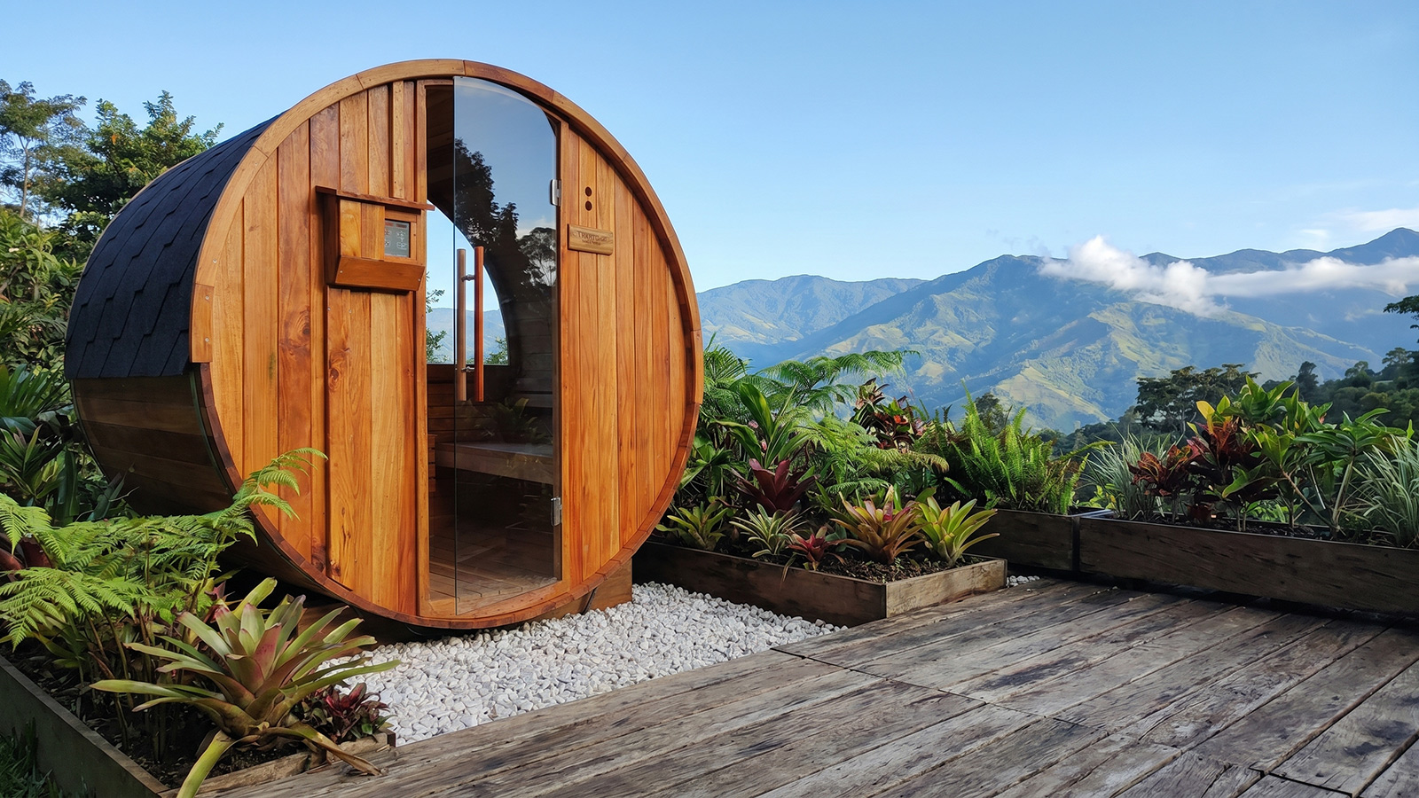 Vista lateral de sauna barril 6 personas